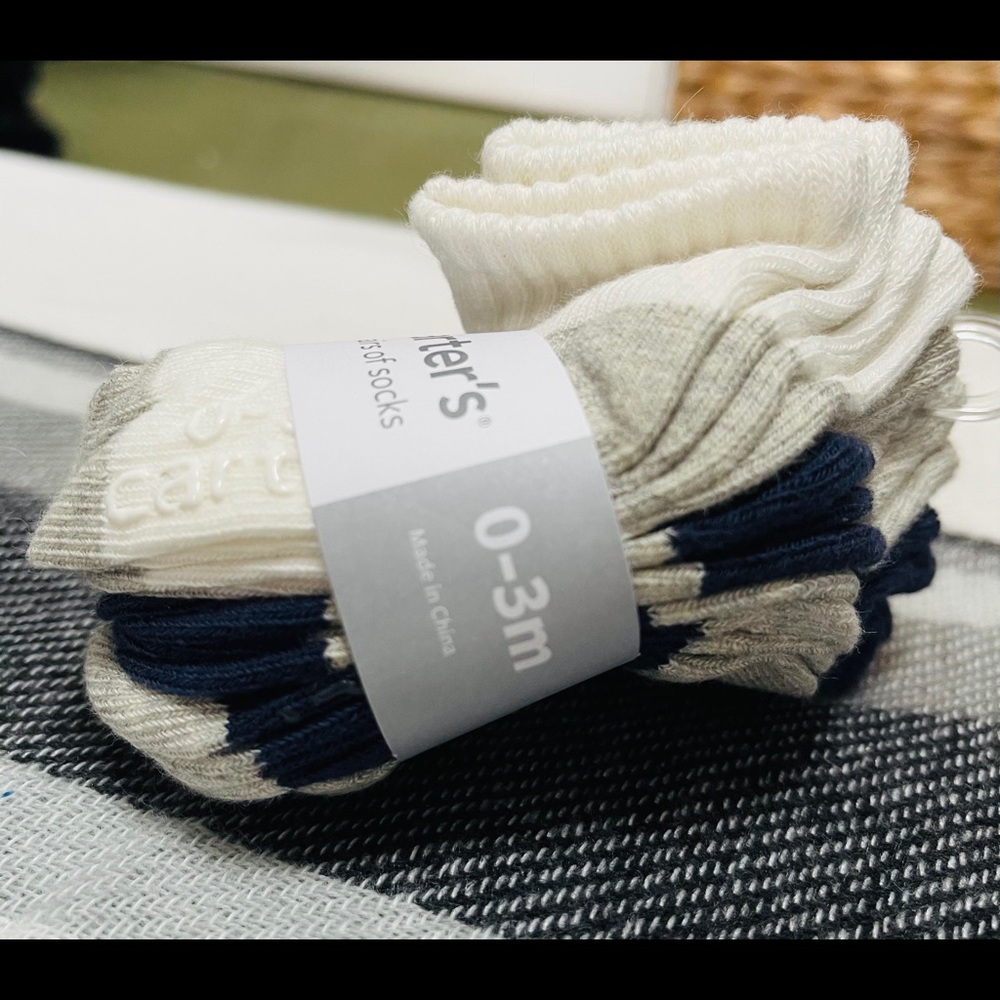 NWT baby socks